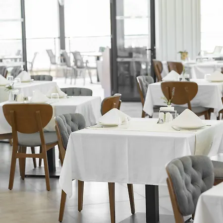 Szálloda Soliport & *